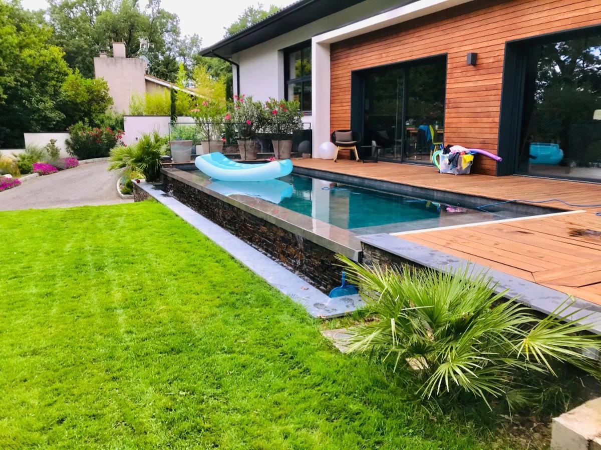 La Villa Du Lys Toulouse Occitanie Piscine & Golf 塞尔 外观 照片
